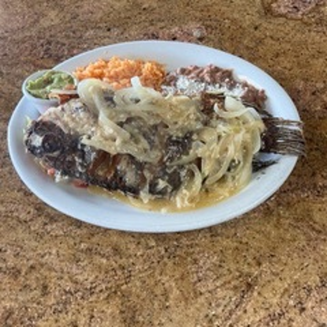 Mojarra al Mojo de Ajo.